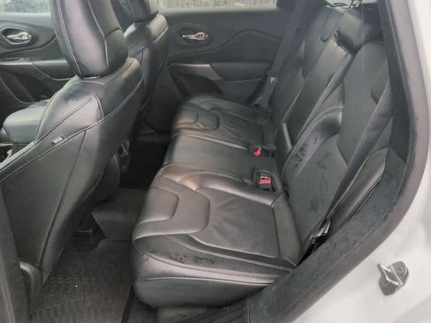 Used 2020 Jeep Cherokee Limited image 19