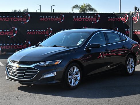 Used 2023 Chevrolet Malibu LT image 3