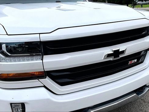 Used 2018 Chevrolet Silverado 1500 LT w/ All Star Edition AWD/4WD image 27
