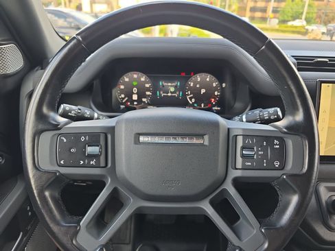 Used 2023 Land Rover Defender 130 X-Dynamic SE AWD/4WD image 19