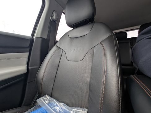 Used 2022 Jeep Compass Limited image 12