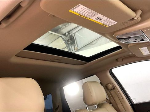 Used 2019 Jeep Grand Cherokee Limited image 23