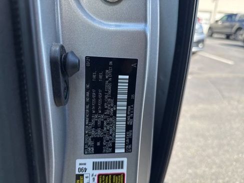 Used 2021 Toyota Sienna XLE image 9