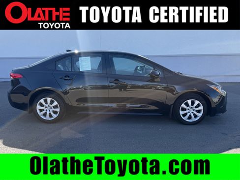 Certified 2025 Toyota Corolla LE FWD image 1
