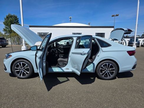 New 2025 Volkswagen Jetta Sport image 17