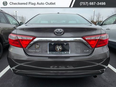 Used 2016 Toyota Camry LE image 5