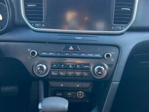 Used 2021 Kia Sportage LX w/ LX AWD Popular Package image 27