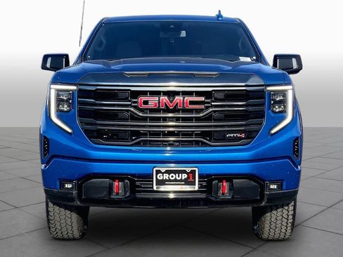 Used 2022 GMC Sierra 1500 AT4 w/ AT4 Preferred Package AWD/4WD image 4