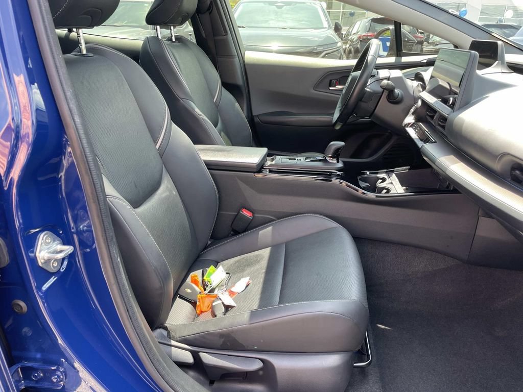 Used 2024 Toyota Prius XLE FWD image 15