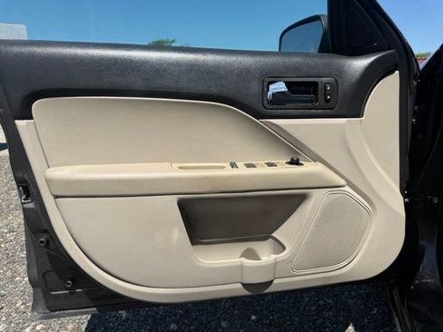 Used 2006 Ford Fusion SE FWD image 17