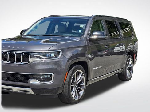 Used 2024 Jeep Wagoneer L Series III w/ Premium Group I AWD/4WD image 52