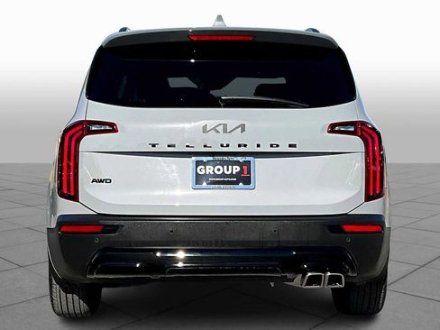 Used 2022 Kia Telluride EX w/ EX Premium Package image 4