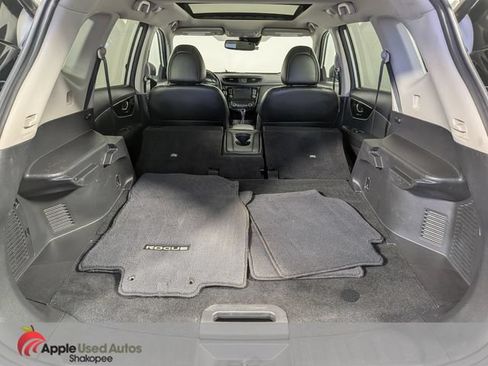 Used 2017 Nissan Rogue SL w/ SL Premium Package AWD/4WD image 10