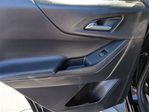 Used 2025 Chevrolet Equinox LT image 25