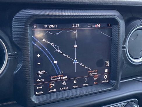 Used 2020 Jeep Gladiator Overland image 16