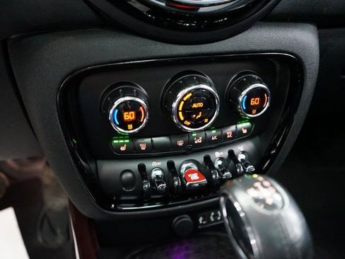 Used 2016 MINI Cooper Clubman image 38