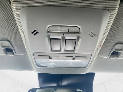 Used 2019 Buick Encore Essence w/ Experience Buick Package FWD image 17