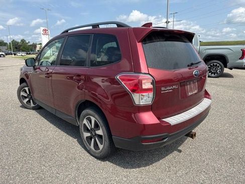Used 2017 Subaru Forester 2.5i Premium w/ All-Weather Package AWD/4WD image 3
