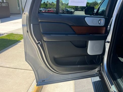 Certified 2023 Lincoln Navigator L Black Label AWD/4WD image 19