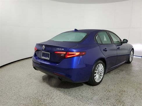 Used 2022 Alfa Romeo Giulia Sprint image 4