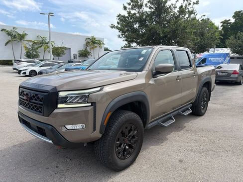 Used 2023 Nissan Frontier Pro-X w/ Tow Package RWD image 3