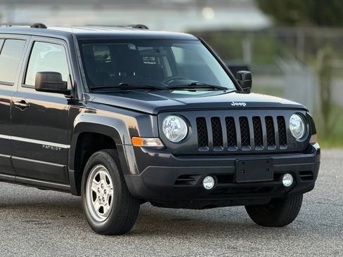 Used 2015 Jeep Patriot Sport w/ Power Value Group AWD/4WD image 15