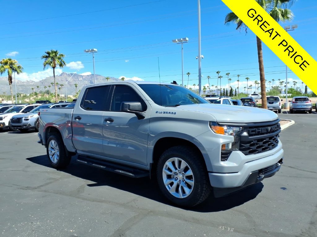 Used 2024 Chevrolet Silverado 1500 Custom AWD/4WD image 1