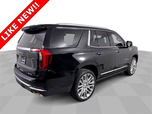 Used 2025 GMC Yukon Denali w/ Denali Reserve Package image 8