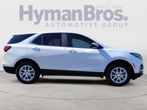 Used 2023 Chevrolet Equinox LT image 3