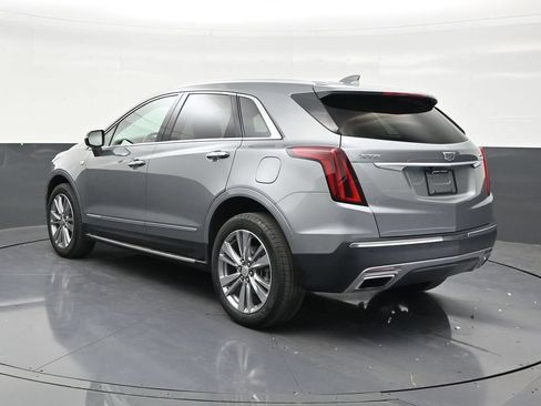 Used 2024 Cadillac XT5 Premium Luxury FWD image 3