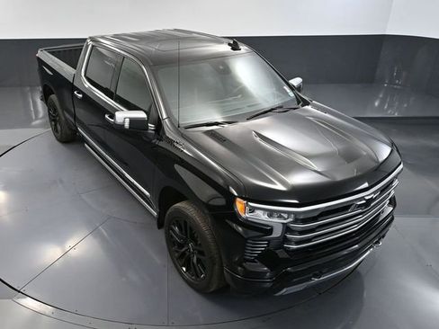 Used 2024 Chevrolet Silverado 1500 High Country w/ High Country Premium Package image 65