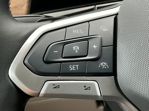 Certified 2025 Volkswagen Atlas SE w/ Panoramic Sunroof Package FWD image 30