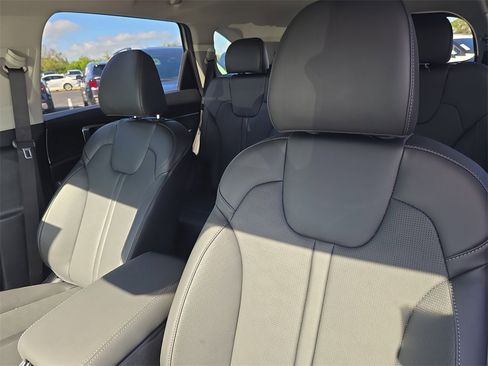 New 2026 Kia Sorento S image 24