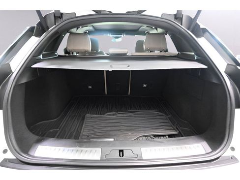 Used 2020 Land Rover Range Rover Velar R-Dynamic S AWD/4WD image 15