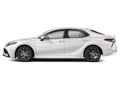 Used 2021 Toyota Camry SE FWD image 2