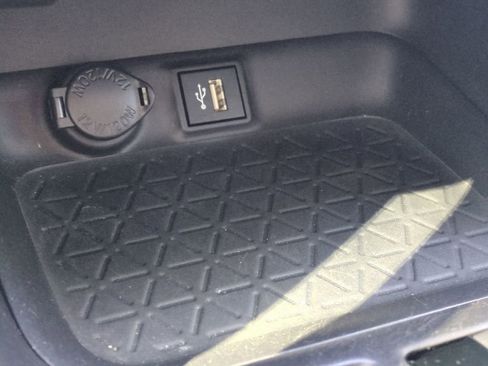 Used 2024 Toyota RAV4 XLE Premium image 23