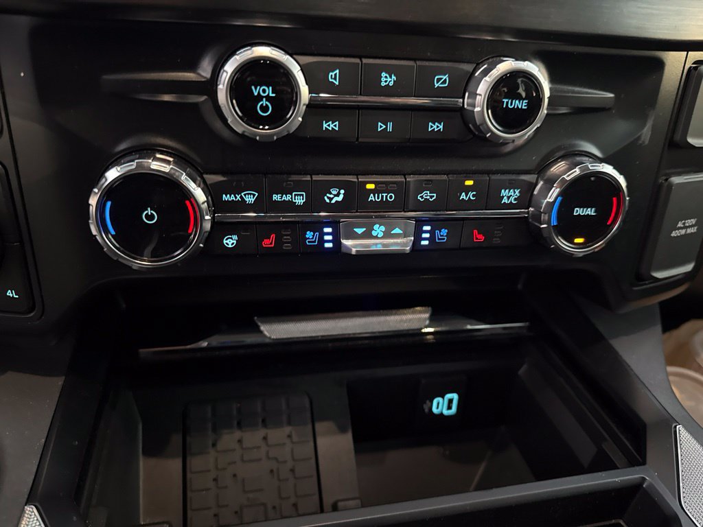 Certified 2024 Ford F250 Lariat w/ Sport Appearance Package AWD/4WD image 16