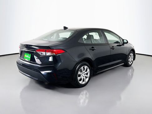 Used 2020 Toyota Corolla LE image 10