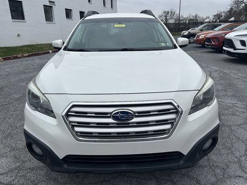 Used 2017 Subaru Outback 2.5i Premium image 8