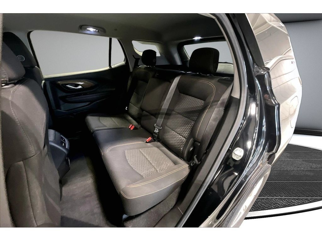 Used 2020 GMC Terrain SLE FWD image 34