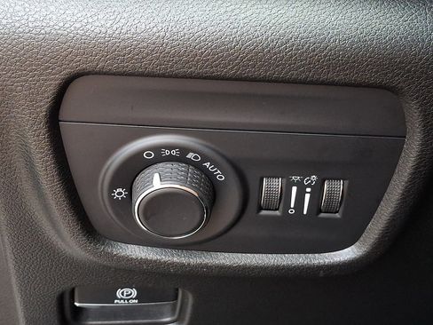 Certified 2023 Jeep Grand Cherokee Altitude AWD/4WD image 28
