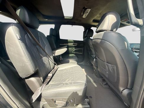 Used 2023 Kia Telluride SX Prestige X-Pro AWD/4WD image 30