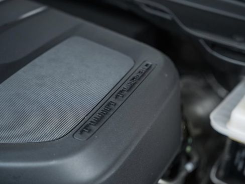 New 2026 RAM 1500 Laramie AWD/4WD image 23