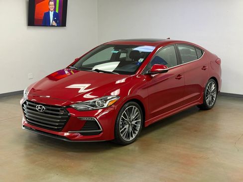Used 2018 Hyundai Elantra Sport FWD image 2