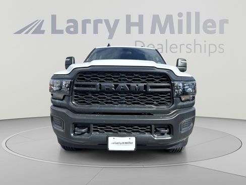 New 2023 RAM 3500 Tradesman AWD/4WD image 3