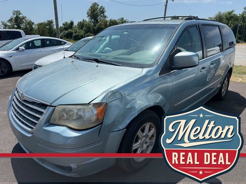 Used 2010 Chrysler Town & Country Touring w/ Entertainment Group #2 FWD image 1