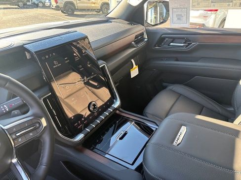 New 2026 GMC Yukon Denali w/ LPO, Floor Liner Package image 27