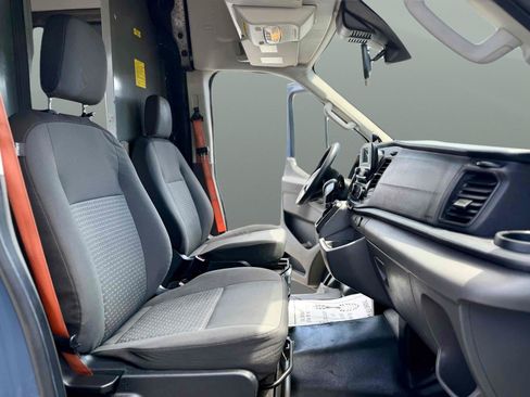 Used 2020 Ford Transit 250 148 High Roof Extended RWD image 19