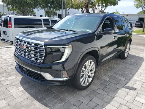 Used 2024 GMC Acadia Denali w/ Super Cruise Package FWD image 3