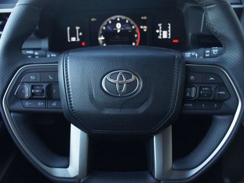 Used 2026 Toyota 4Runner SR5 AWD/4WD image 15